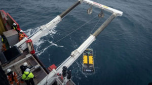 استخدم طاقم Endurance22 سفن بحث تحت الماء مصممة خصيصًا لمساعدتهم في تحديد موقع الحطام.