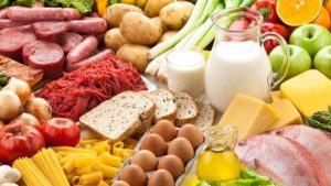 أطعمة تؤثر سلبا على جودة النوم